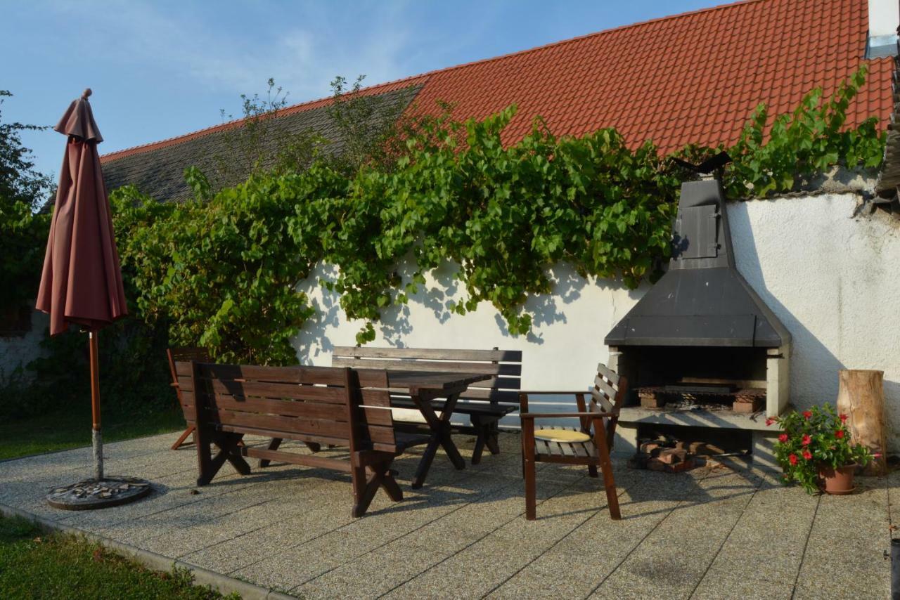 Ubytovani U Dvoraku Veselí nad Lužnicí Exterior foto