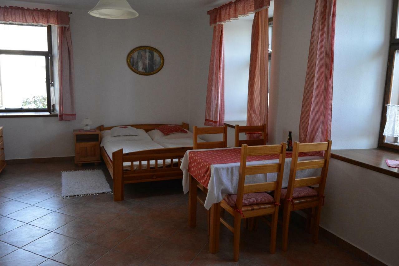 Ubytovani U Dvoraku Veselí nad Lužnicí Exterior foto